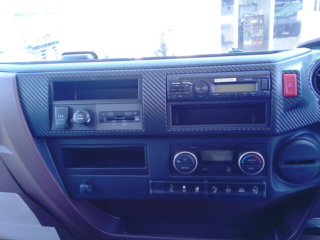 日野レンジャーセーフティローダー中型（4t）[写真18]