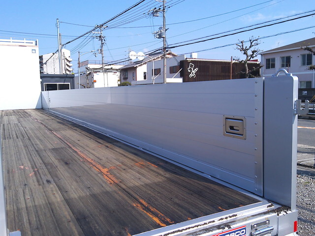 日野プロフィアアルミブロック大型（10t）[写真16]