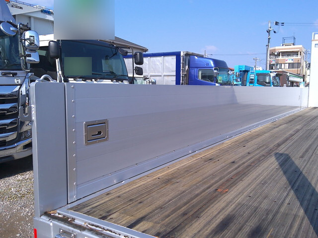 日野プロフィアアルミブロック大型（10t）[写真17]