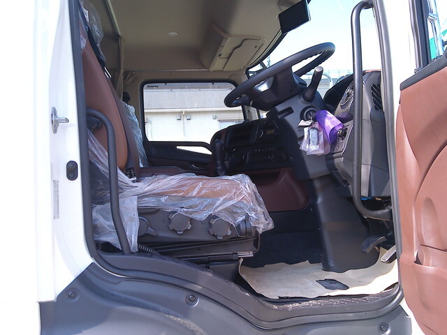 日野プロフィアアルミブロック大型（10t）[写真20]