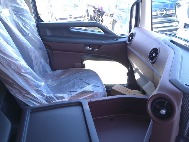 日野プロフィアアルミブロック大型（10t）[写真26]