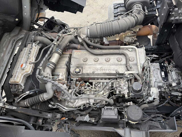 日野プロフィアアルミウイング大型（10t）[写真15]