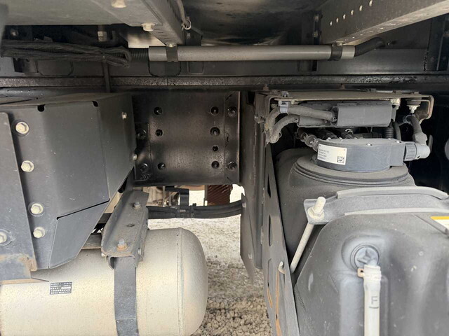 日野プロフィアアルミウイング大型（10t）[写真21]