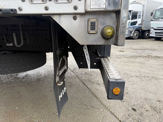 日野プロフィアアルミウイング大型（10t）[写真26]