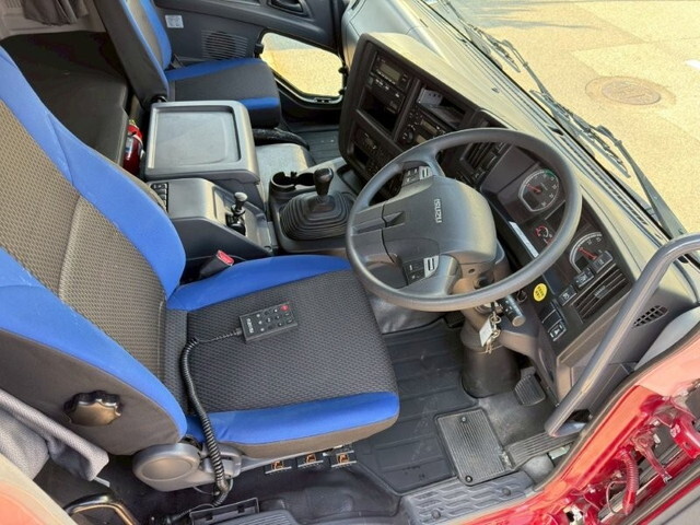 いすゞギガアルミブロック大型（10t）[写真19]