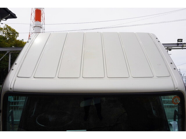 三菱ふそうキャンター平ボディ小型（2t・3t）[写真13]