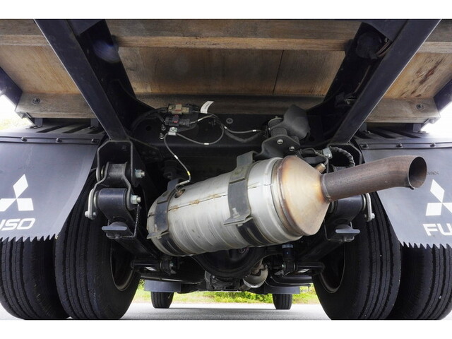 三菱ふそうキャンター平ボディ小型（2t・3t）[写真17]