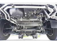 三菱ふそうキャンター平ボディ小型（2t・3t）[写真23]