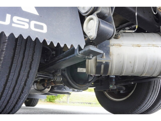 三菱ふそうキャンター平ボディ小型（2t・3t）[写真23]