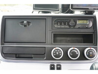 三菱ふそうキャンター平ボディ小型（2t・3t）[写真35]