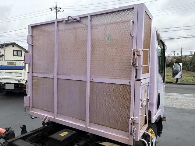 いすゞエルフパッカー車（塵芥車）小型（2t・3t）[写真21]