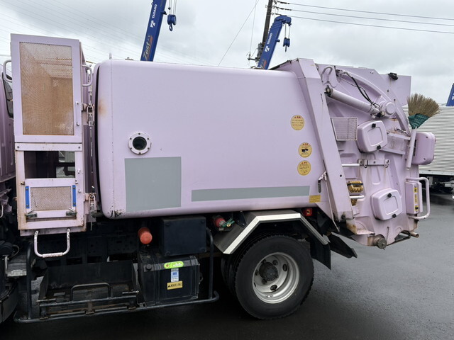 いすゞエルフパッカー車（塵芥車）小型（2t・3t）[写真07]