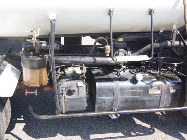 三菱ふそうキャンターバキュームカー小型（2t・3t）[写真14]