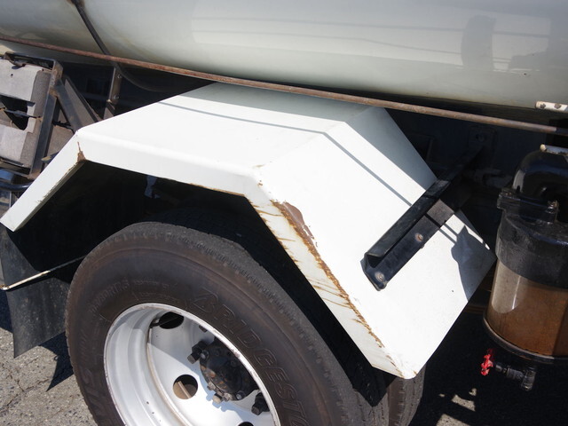 三菱ふそうキャンターバキュームカー小型（2t・3t）[写真24]