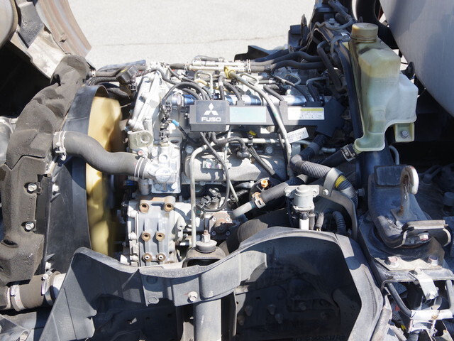 三菱ふそうキャンターバキュームカー小型（2t・3t）[写真26]