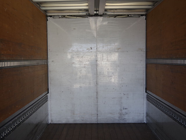 日野レンジャーアルミウイング中型（4t）[写真13]