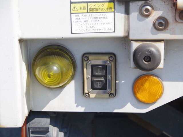 日野レンジャーアルミウイング中型（4t）[写真18]