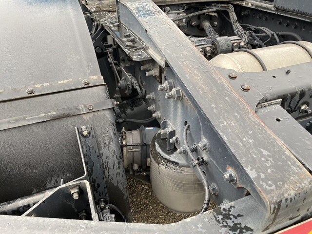 日野プロフィアトレーラーヘッド（トラクターヘッド）大型（10t）[写真14]