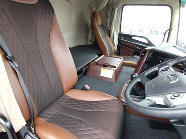 日野プロフィアコンテナ専用車大型（10t）[写真23]