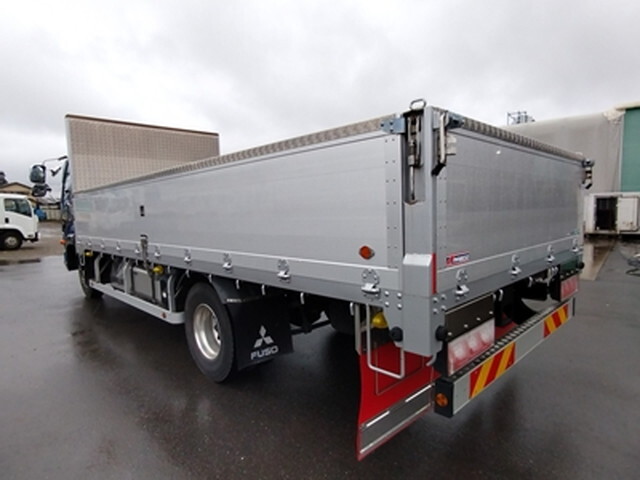 三菱ふそうファイターアルミブロック中型（4t）[写真02]