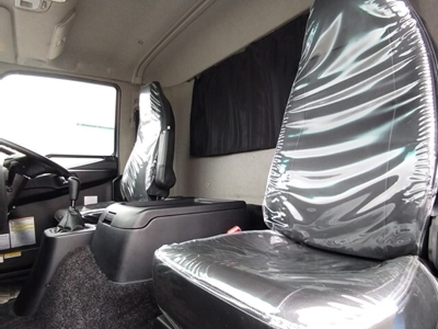 三菱ふそうファイターアルミブロック中型（4t）[写真22]