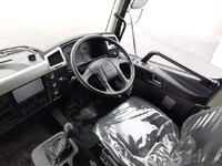 三菱ふそうファイターアルミブロック中型（4t）[写真24]