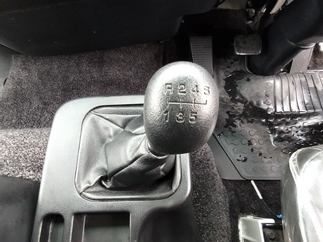 三菱ふそうファイターアルミブロック中型（4t）[写真26]