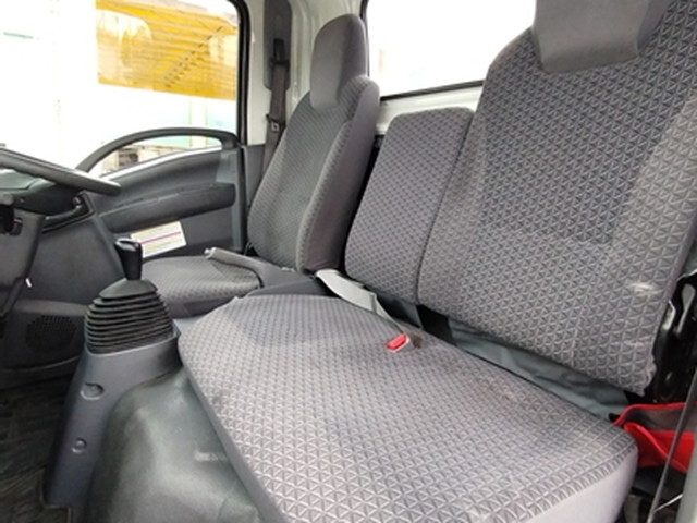 いすゞエルフ平ボディ小型（2t・3t）[写真20]