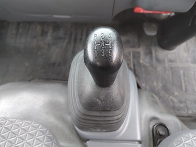 いすゞエルフ平ボディ小型（2t・3t）[写真24]