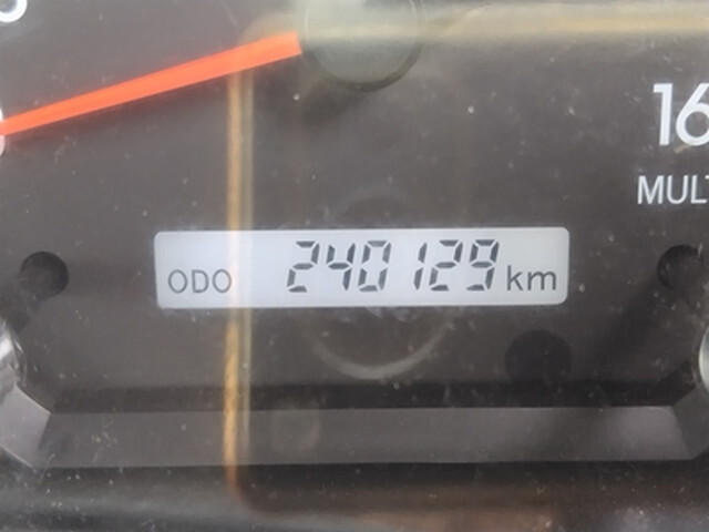 いすゞエルフ平ボディ小型（2t・3t）[写真26]