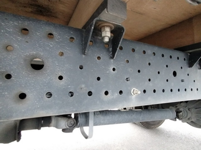 いすゞエルフ平ボディ小型（2t・3t）[写真08]