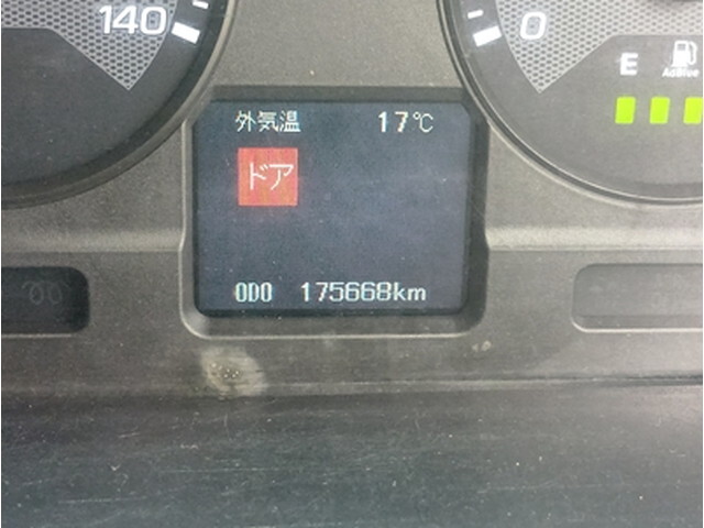 三菱ふそうファイター平ボディ中型（4t）[写真27]