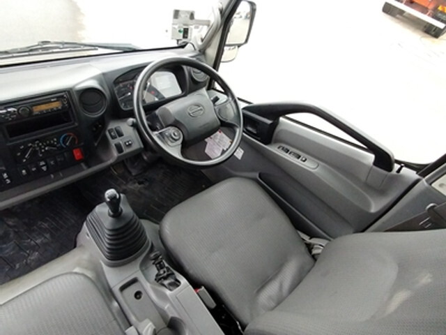 日野デュトロローダーダンプ小型（2t・3t）[写真26]