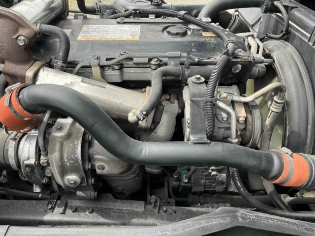 いすゞフォワードセルフクレーン4段中型（4t）[写真30]