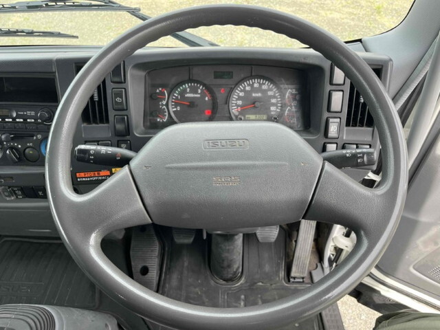 いすゞフォワードセルフクレーン4段中型（4t）[写真35]