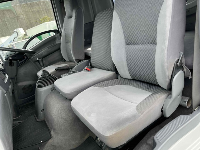 いすゞフォワードセルフクレーン4段中型（4t）[写真39]