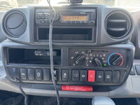 日野デュトロ平ボディ小型（2t・3t）[写真18]