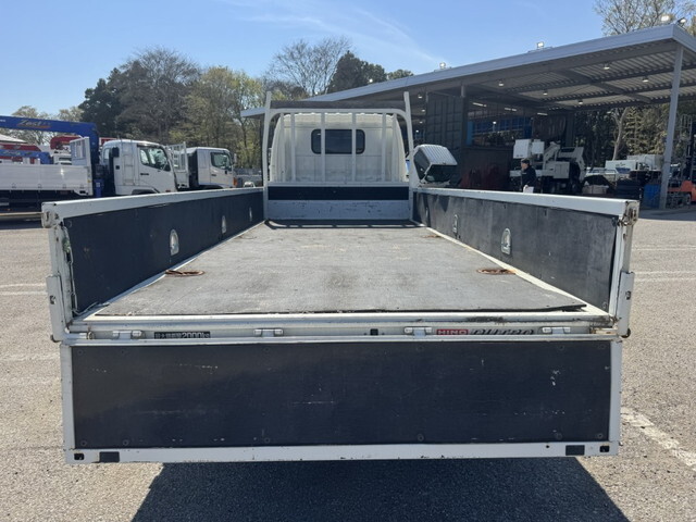 日野デュトロ平ボディ小型（2t・3t）[写真07]