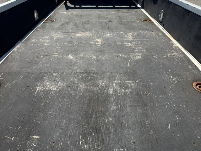 日野デュトロ平ボディ小型（2t・3t）[写真08]