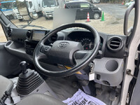 トヨタダイナクレーン4段小型（2t・3t）[写真22]