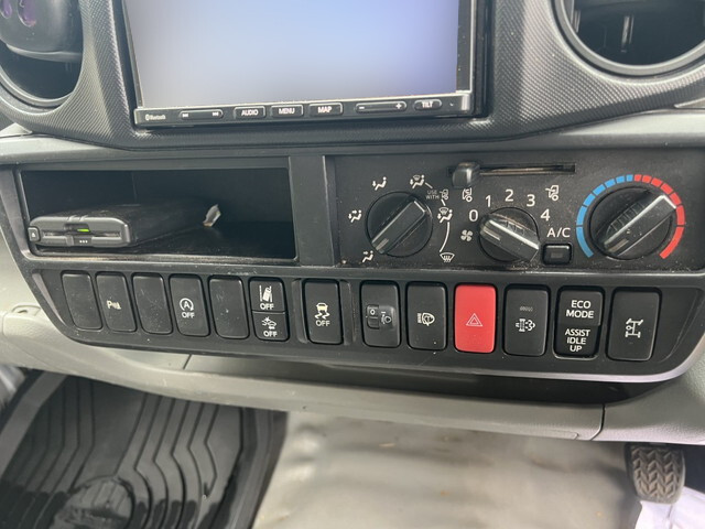 トヨタダイナクレーン4段小型（2t・3t）[写真23]