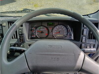 いすゞフォワードアルミウイング中型（4t）[写真17]