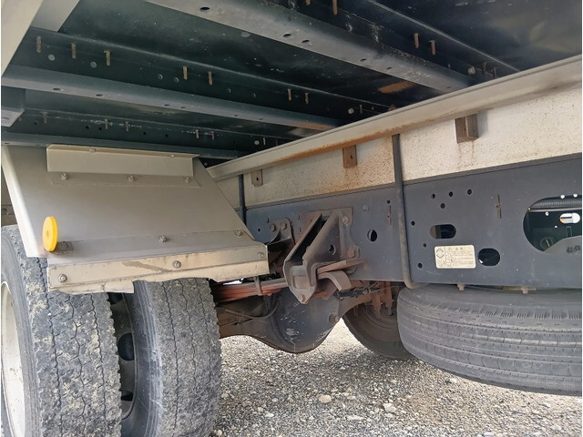 いすゞフォワードアルミウイング中型（4t）[写真35]