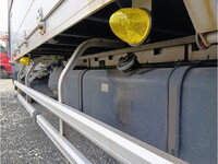 いすゞフォワードアルミウイング中型（4t）[写真37]