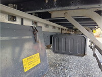 いすゞフォワードアルミウイング中型（4t）[写真38]