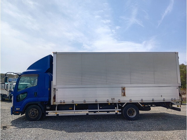 いすゞフォワードアルミウイング中型（4t）[写真06]