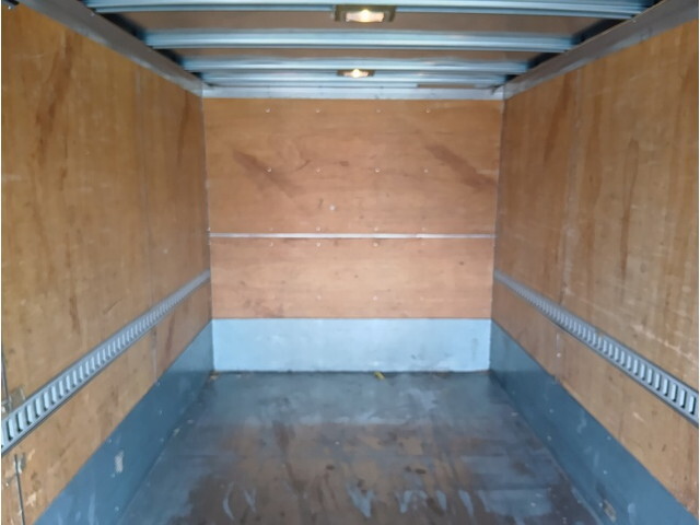 いすゞエルフアルミバン小型（2t・3t）[写真12]