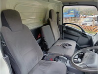 いすゞエルフアルミバン小型（2t・3t）[写真16]