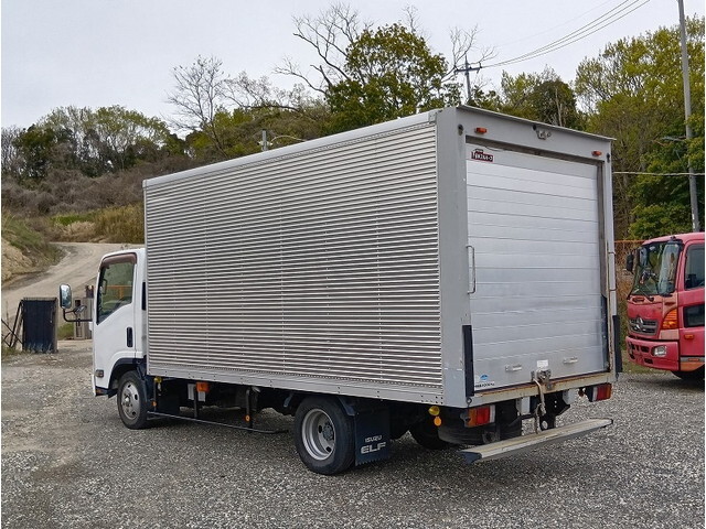 いすゞエルフアルミバン小型（2t・3t）[写真02]