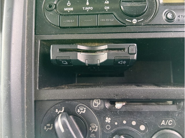 いすゞエルフアルミバン小型（2t・3t）[写真22]